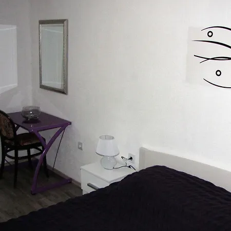 Kozarica 4950d Apartment Babino Polje